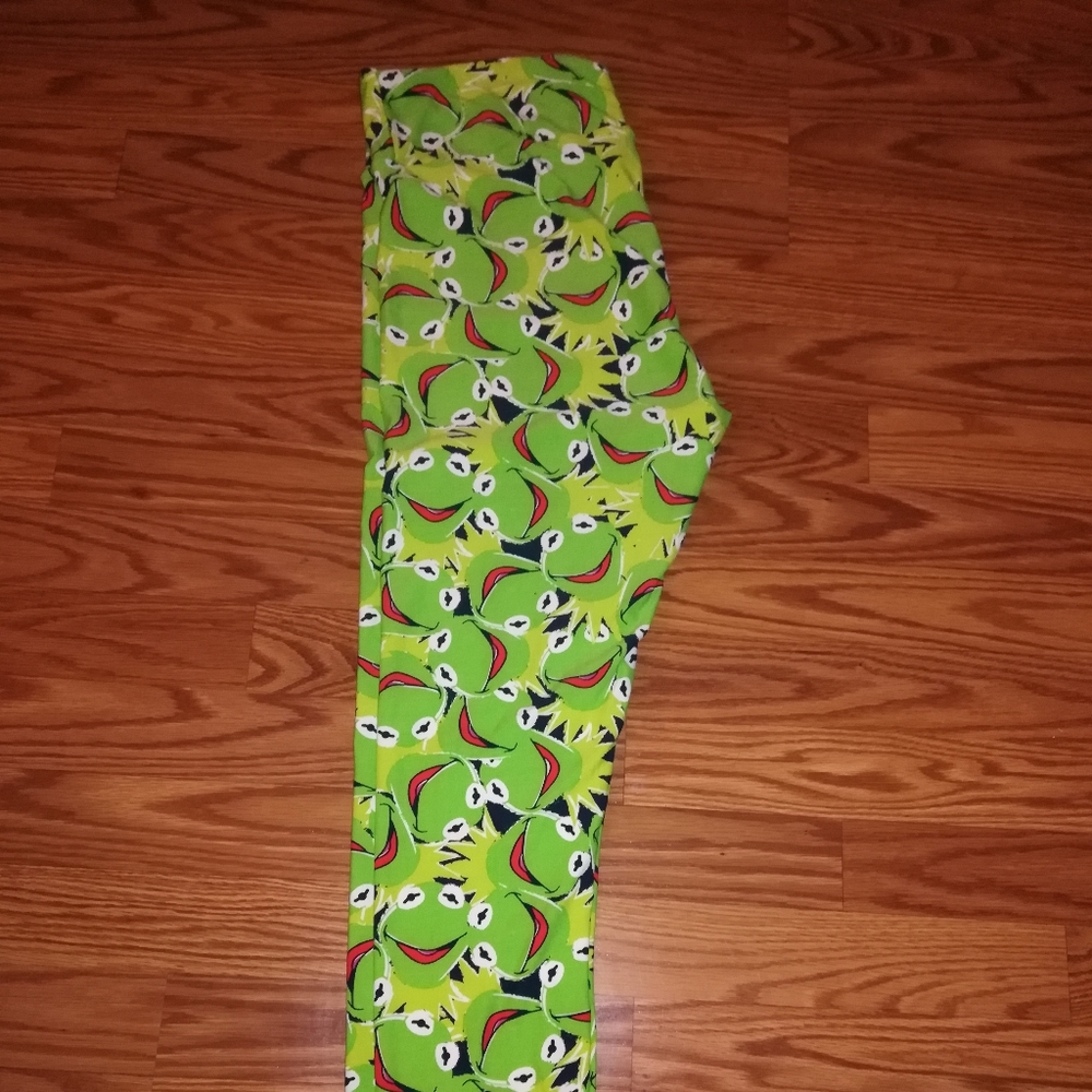 Lularoe tall and curvy leggings